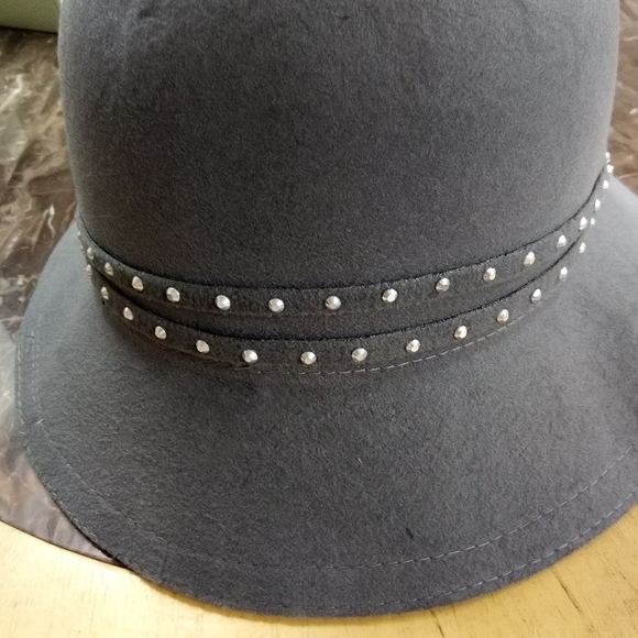 🆕Gray Bowler style hat 🤠 7 inch high 11 inches wide🤠 decoration with silver - Picture 2 of 12